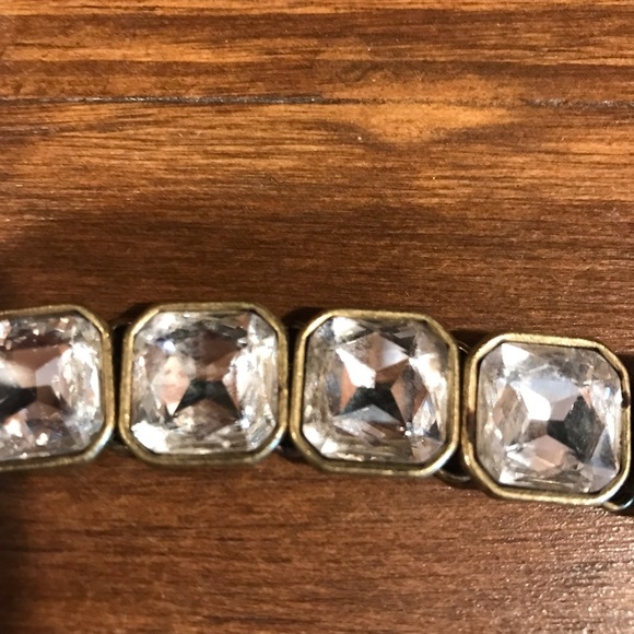 ▪️Chloe & Isabel Large Stone Bracelet - Picture 3 of 7